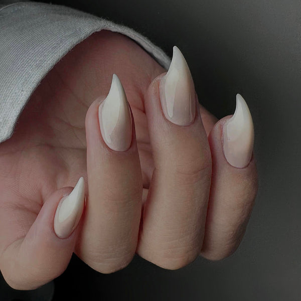 Fatal Angel | 1A44 cream-colored pointed cat claw nails claw press-on nails acrylic nails kawaii nails sharp nails