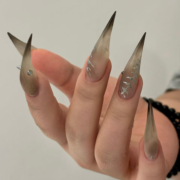 Ruins |  1R37 stitched dragon claws acrylic press on nails claw press on nails sharp nails gothic nails